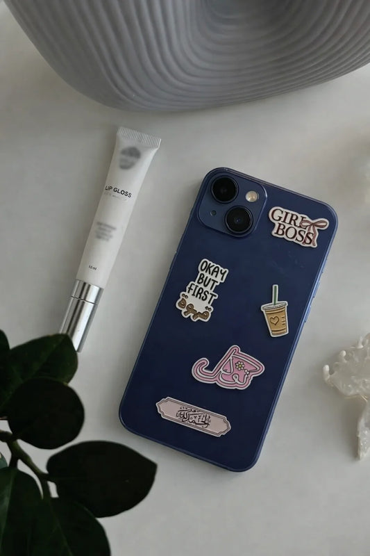 Sticker métal - Okay but first qahwa