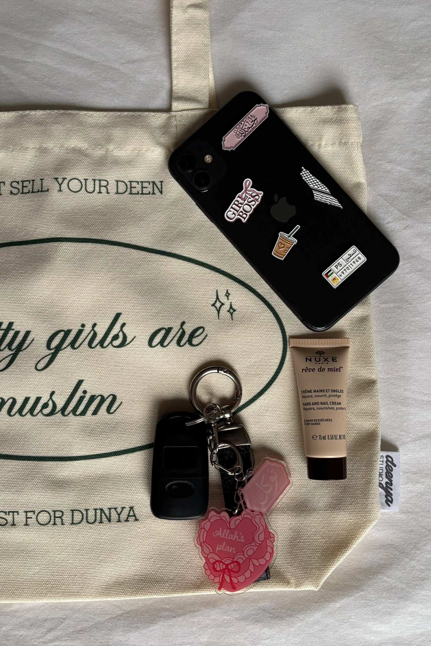 Sticker métal - Okay but first qahwa